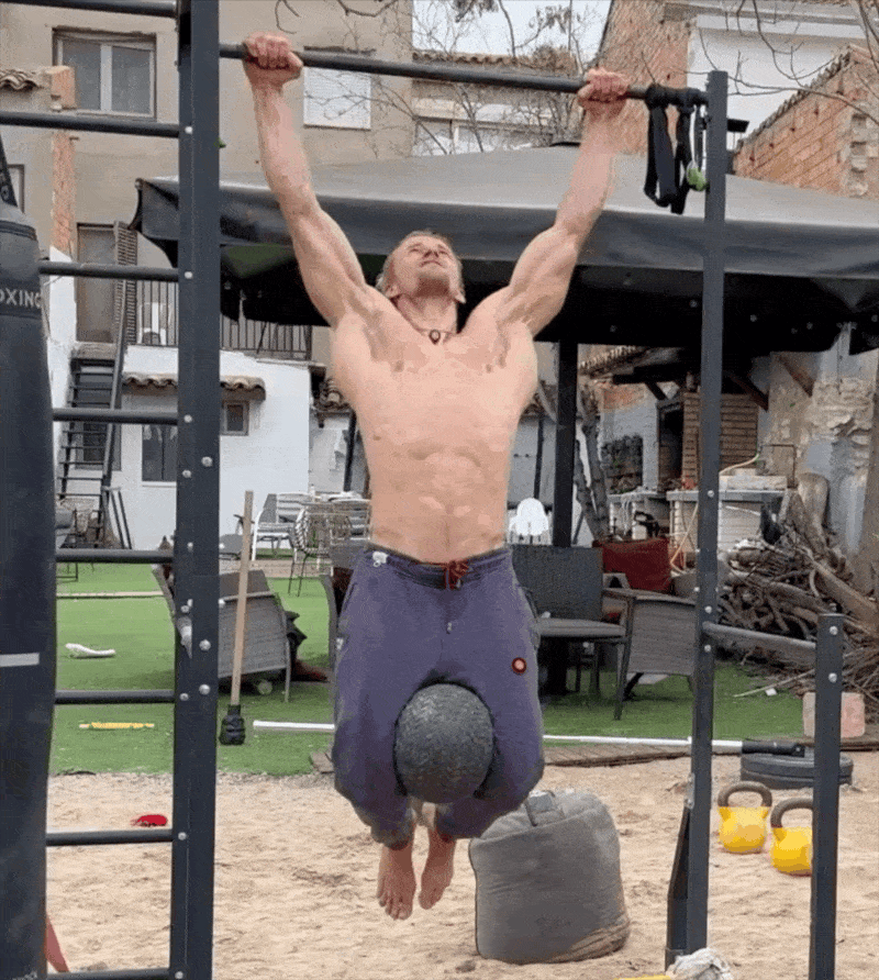 Weighted Pullups
